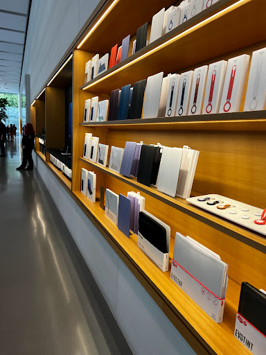 Computer Store «Apple Pioneer Place», reviews and photos, 450 SW Yamhill St, Portland, OR 97204, USA