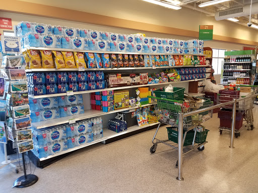 Shopping Mall «Fifth and Alton», reviews and photos, 1100 6th St, Miami Beach, FL 33139, USA