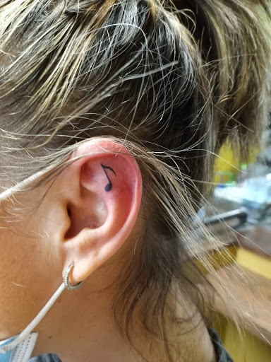 Tattoo Shop «Lucky Strike Tattoo and Body Piercing», reviews and photos, 115 E Broad St Ste 100, Quakertown, PA 18951, USA