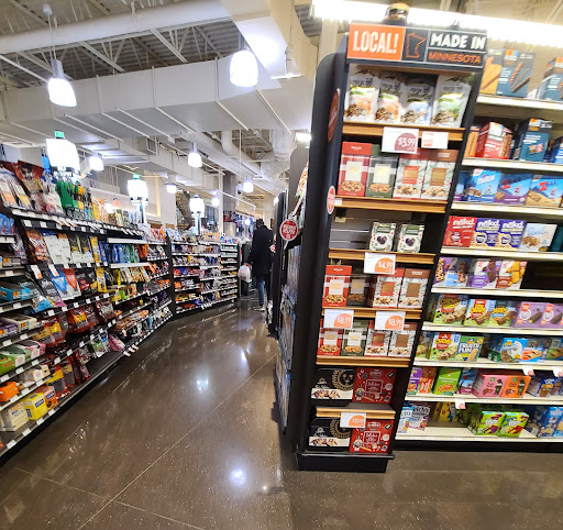 Grocery Store «Lunds & Byerlys Downtown Minneapolis», reviews and photos, 1201 Hennepin Ave, Minneapolis, MN 55403, USA