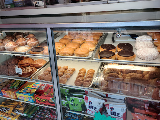 Donut Plus, 4325 Chestnut St, Philadelphia, PA 19104, USA, 