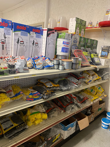 Southern Living Farm Garden Inc