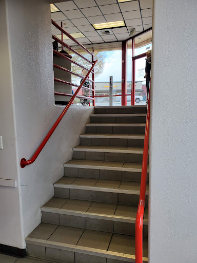 Tire Shop «Discount Tire Store - Kirkland, WA», reviews and photos, 12410 NE 124th St, Kirkland, WA 98034, USA