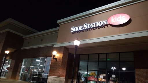 Shoe Store «Shoe Station», reviews and photos, 8041 Eastchase Pkwy, Montgomery, AL 36117, USA