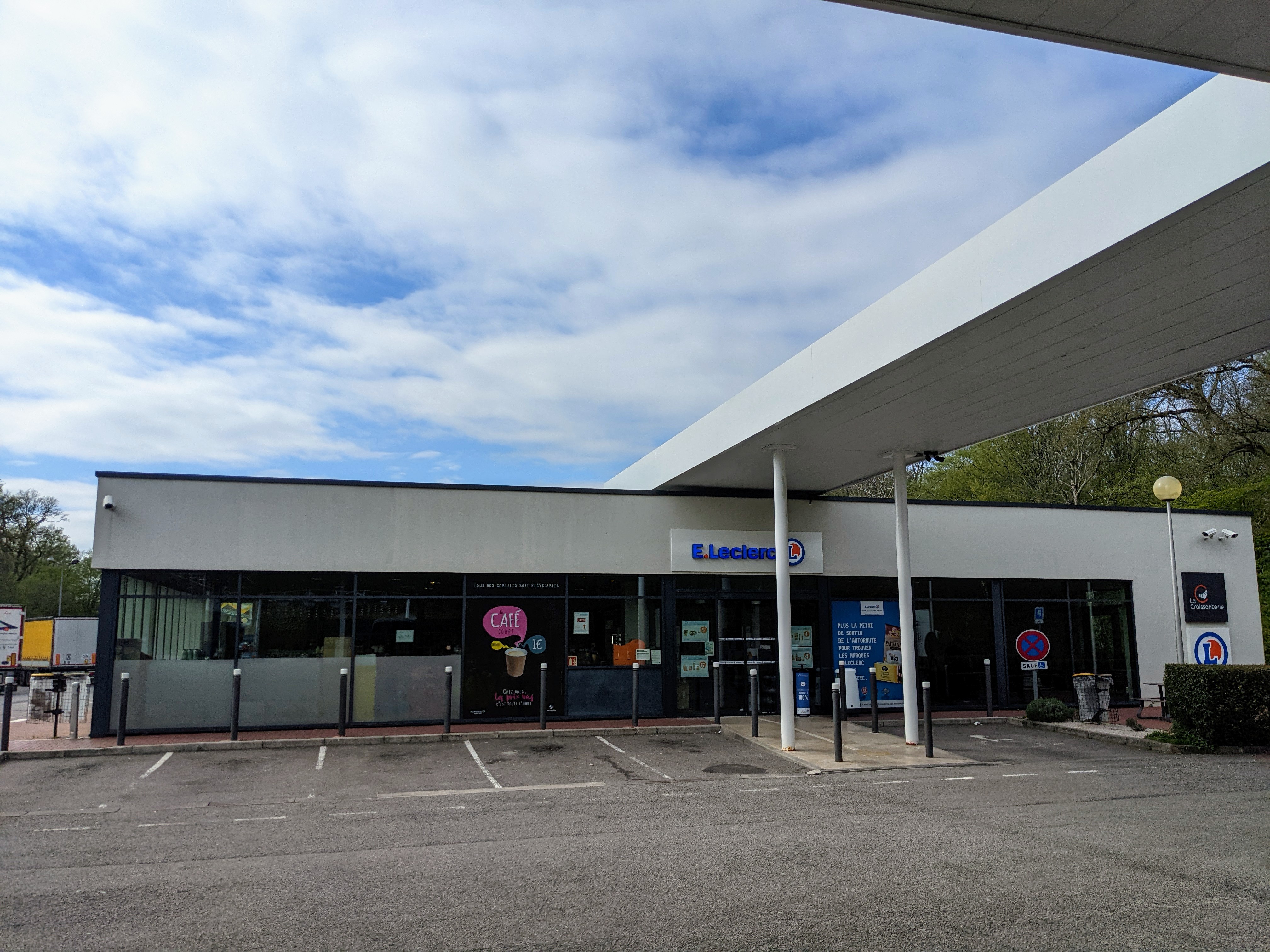 Photo n° 3 de l'avis de Tassilo.u fait le 05/04/2022 à 16:28