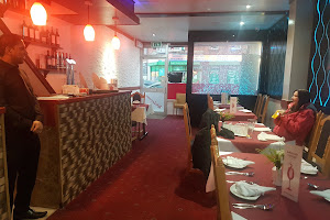 Mumtaz lounge