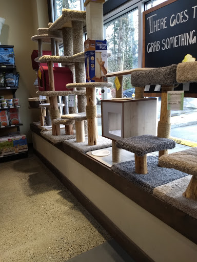 Pet Supply Store «Mud Bay», reviews and photos, 2800 196th St SW, Lynnwood, WA 98036, USA