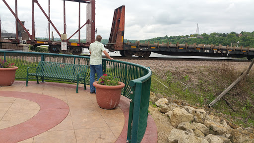 Winery «Stone Cliff Winery», reviews and photos, 600 Star Brewery Drive, Dubuque, IA 52001, USA