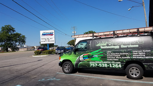 Auto Body Shop «Maaco Collision Repair & Auto Painting», reviews and photos, 827 W Pembroke Ave, Hampton, VA 23669, USA