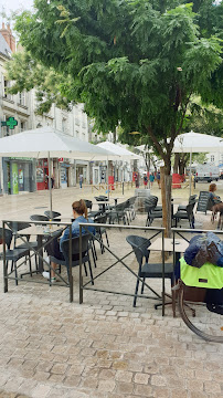 Atmosphère du Restaurant de hamburgers McDonald's Place Du Grand Marché à Tours - n°5