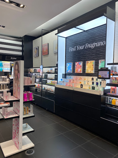 Cosmetics Store «SEPHORA», reviews and photos, 1950 Northern Blvd, Manhasset, NY 11030, USA