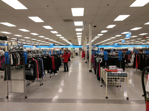 Clothing Store «Ross Dress for Less», reviews and photos, 1416 Towne Square Blvd NW, Roanoke, VA 24012, USA