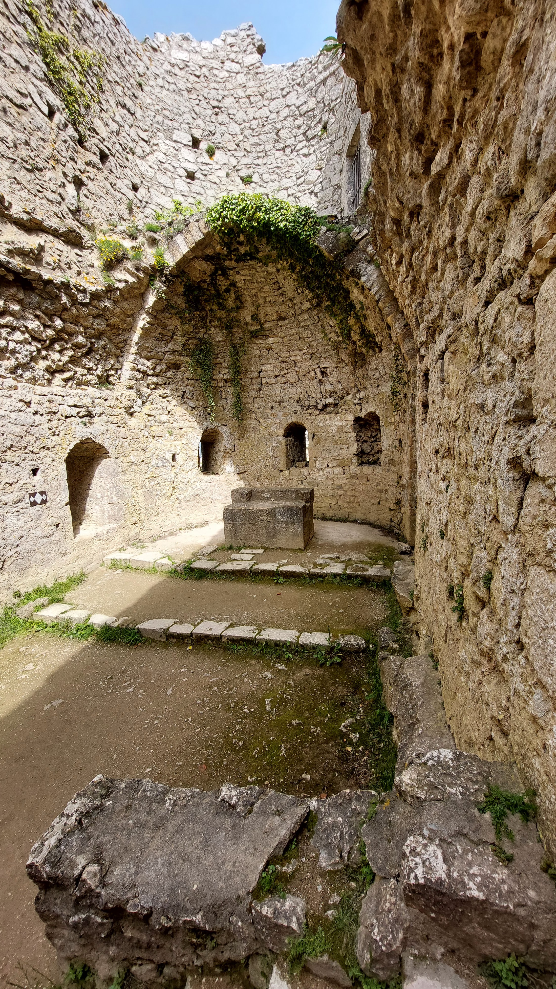 Photo n° 3 de l'avis de Caput.� fait le 17/05/2023 à 05:54