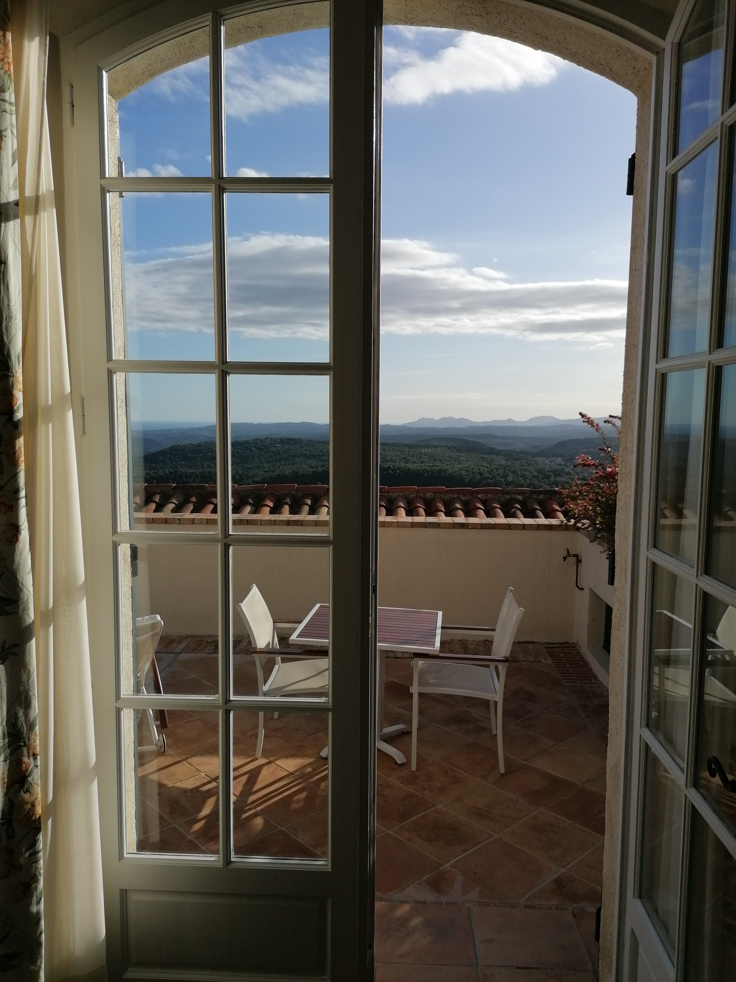 Photo n° 9 de l'avis de TheCPPluxury. fait le 03/10/2019 à 16:47