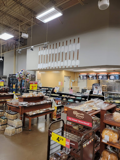 Shopping Mall «Poplar Plaza Shopping Center», reviews and photos, 3440 Poplar Ave, Memphis, TN 38111, USA