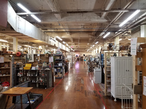 Antique Furniture Store «Jarfly Antique Market», reviews and photos, 47 Railroad Ave, Jefferson, GA 30549, USA