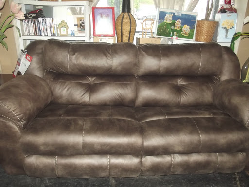 Junk Store «Family Thrift Store», reviews and photos, 1207 N Royal Ave, Front Royal, VA 22630, USA