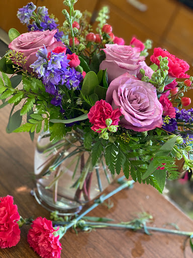 Florist «Max Stacy Flowers», reviews and photos, 350 High St, Hamilton, OH 45011, USA