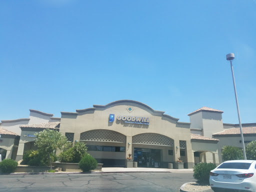 Thrift Store «Fountain Hills Goodwill Retail Store & Donation Center», reviews and photos, 13757 N Fountain Hills Blvd, Fountain Hills, AZ 85268, USA