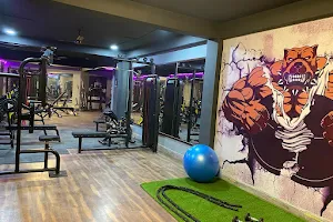 AR Fitness Unisex Gym image