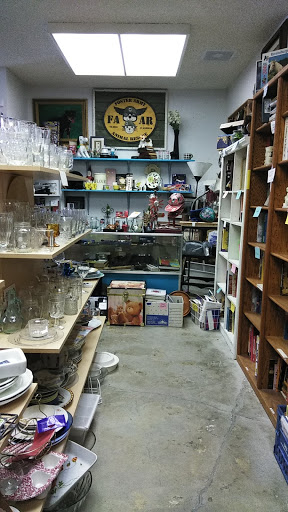 Foster Army Animal Rescue & Pet Rescue Thrift Store