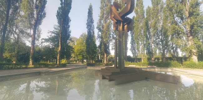 Place de la Fontaine de Cuivre - Museum