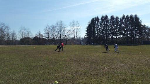 Memorial Park «Captain Stephen Olney Memorial Park», reviews and photos, Smithfield Rd, North Providence, RI 02904, USA