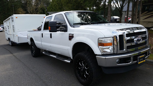 Tire Shop «Les Schwab Tire Center», reviews and photos, 1056 E Woodin Ave, Chelan, WA 98816, USA