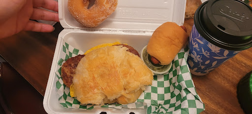 Donut Shop «Southern Maid Donuts», reviews and photos, 937 W Davis St, Dallas, TX 75208, USA