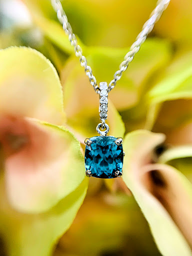 Jewelry Store «Pearce Jewelers», reviews and photos, 41 Glen Rd, West Lebanon, NH 03784, USA