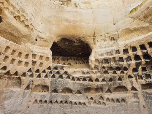 Rock-cut tombs in ancient Israel