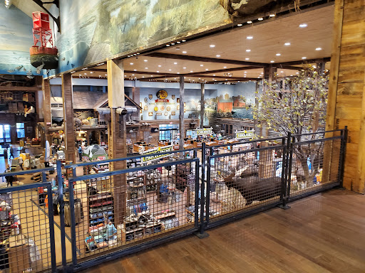 Sporting Goods Store «Bass Pro Shops», reviews and photos, 1 Bass Pro Dr, Bridgeport, CT 06608, USA