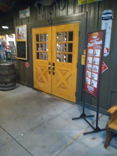 American Restaurant «Cracker Barrel Old Country Store», reviews and photos, 1301 League Line Rd, Conroe, TX 77304, USA