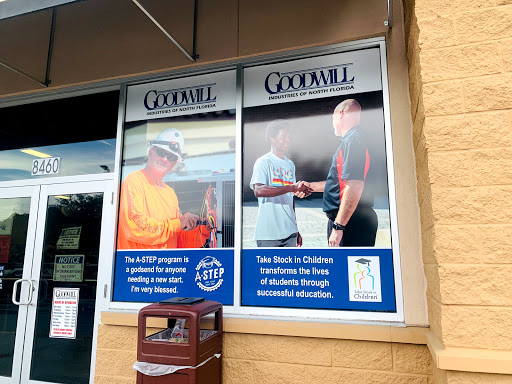 Thrift Store «Goodwill Thrift Store - Oakleaf Crossing», reviews and photos