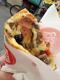Photo n°15 de Pizza Charly Les Tables à Marseille ()