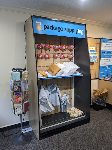 Shipping and Mailing Service «The UPS Store», reviews and photos, 542 Hopmeadow St, Simsbury, CT 06070, USA