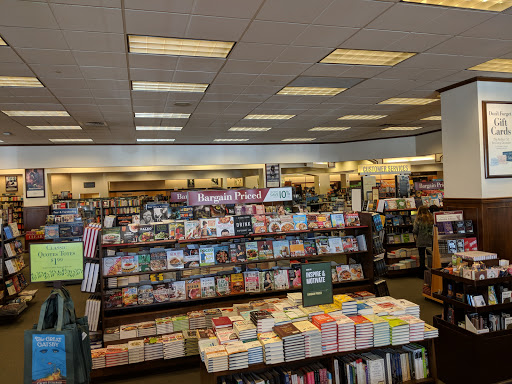 Book Store «Barnes & Noble», reviews and photos, 330 E 1300 S, Orem, UT 84058, USA