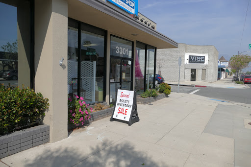 Thrift Store «Childrens Hospital Thrift Shop», reviews and photos, 3301 Burbank Blvd, Burbank, CA 91505, USA