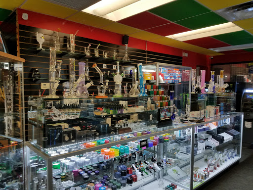 Tobacco Shop «Glass Monkey Smoke Shop», reviews and photos, 7309 E Stetson Dr, Scottsdale, AZ 85251, USA