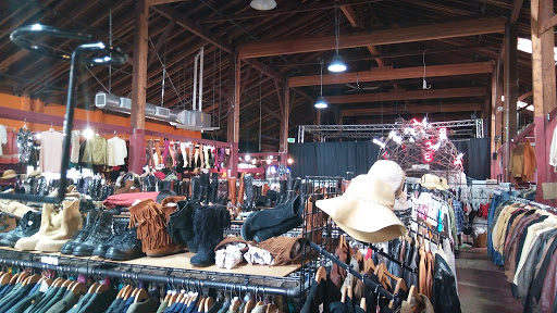 Vintage Clothing Store «Aubergine Vintage Emporium», reviews and photos, 755 Petaluma Ave, Sebastopol, CA 95472, USA