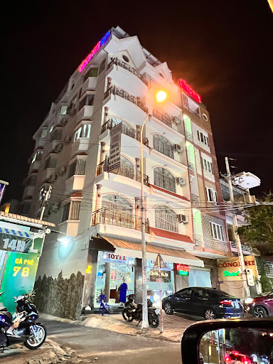 Khách Sạn Công Nhi