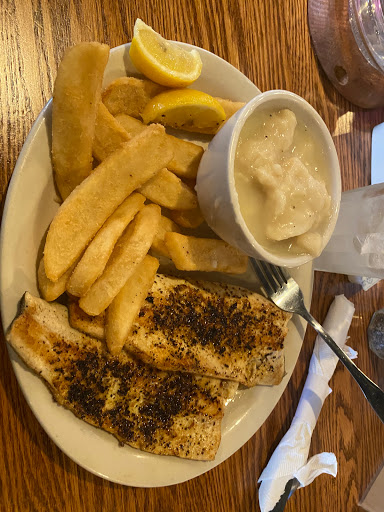 American Restaurant «Cracker Barrel Old Country Store», reviews and photos, 1795 Andover St, Tewksbury, MA 01876, USA