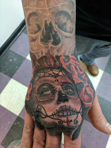 Tattoo Shop «Paragon Tattoos», reviews and photos, 1243 Joe Frank Harris Pkwy SE, Cartersville, GA 30120, USA