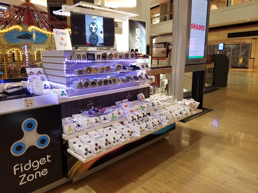 Shopping Mall «Fox Valley Mall», reviews and photos, 195 Fox Valley Center, Aurora, IL 60504, USA