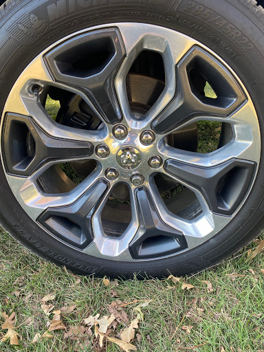 Tire Shop «Discount Tire Store - Coon Rapids, MN», reviews and photos, 12921 Riverdale Dr NW a, Coon Rapids, MN 55448, USA