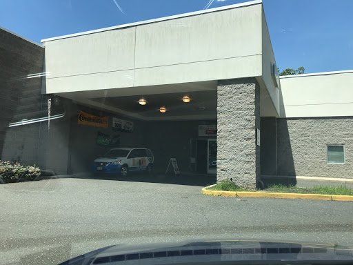 Volkswagen Dealer «DCH Volkswagen of Freehold», reviews and photos, 4360 U.S. 9, Freehold, NJ 07728, USA