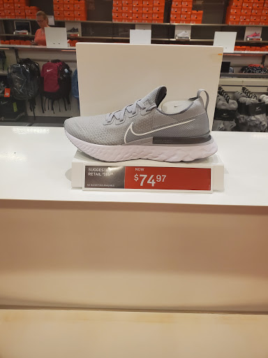 Clothing Store «Nike Factory Store», reviews and photos, 2210 Tanger Blvd #225, Gonzales, LA 70737, USA