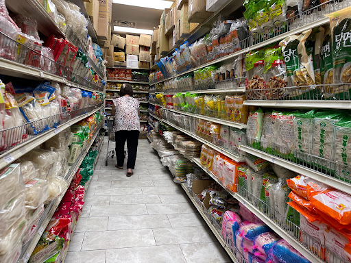 Asian Grocery Store «Lien Hoa Oriental Market», reviews and photos, 3692 W Waters Ave, Tampa, FL 33614, USA