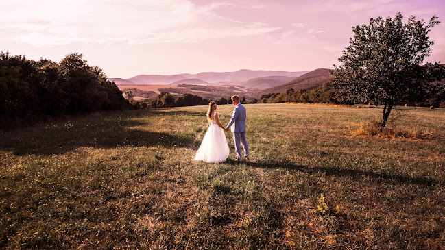Woodengate Wedding Photographers