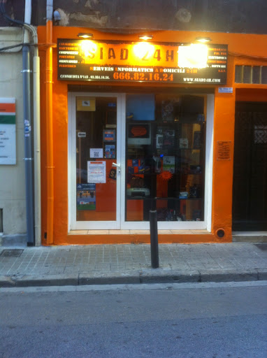 S.I.A D. 24h [Servicio Informático A Domicilió las 24h] en Badalona, Barcelona
